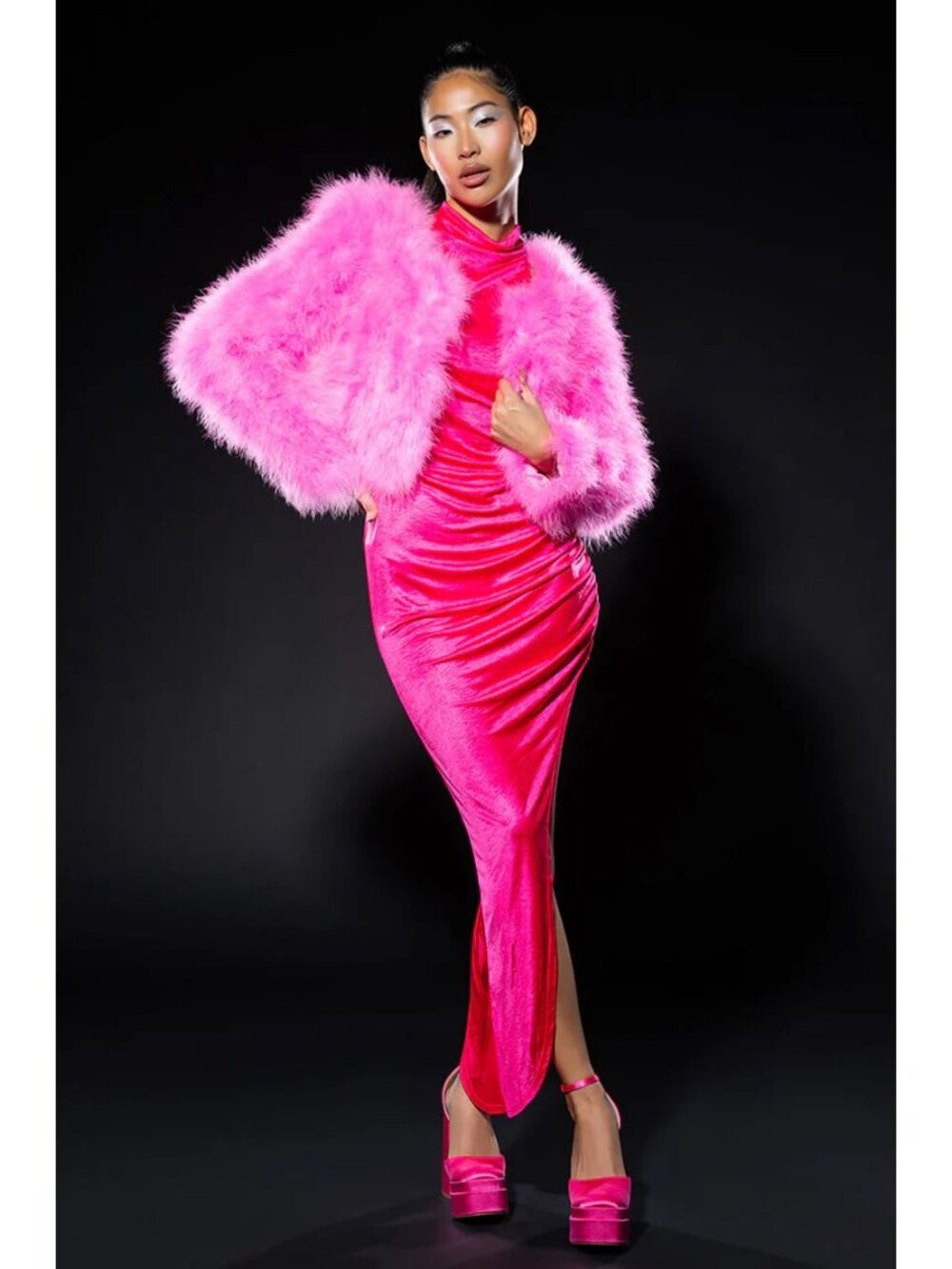 π¦πUBER GORGE!ππ¦LUXURIOUS OSTRICH FEATHER JACKET IN PINK - Picture 2 of 16